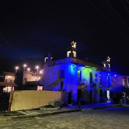 Hostal Casa De Las Gargolas Amapala المظهر الخارجي الصورة