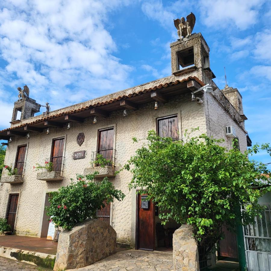 Hostal Casa De Las Gargolas Amapala المظهر الخارجي الصورة
