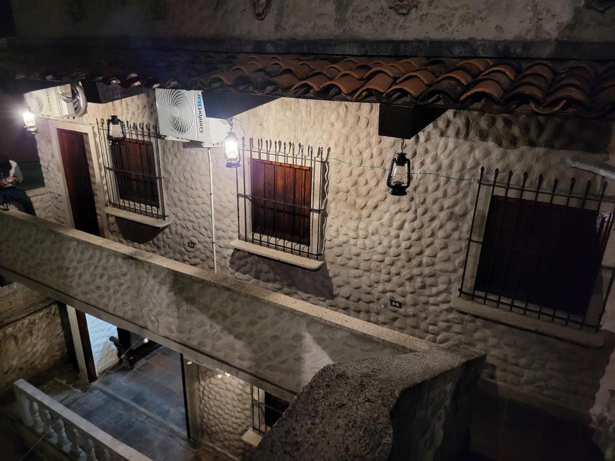 Hostal Casa De Las Gargolas Amapala المظهر الخارجي الصورة