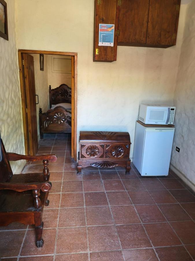 Hostal Casa De Las Gargolas Amapala المظهر الخارجي الصورة