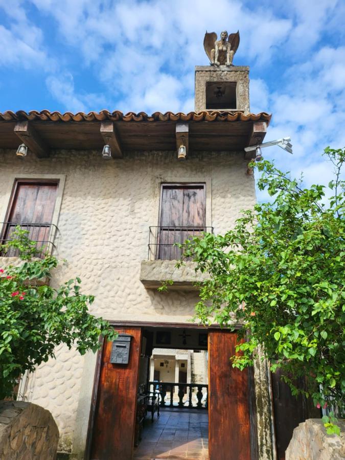 Hostal Casa De Las Gargolas Amapala المظهر الخارجي الصورة