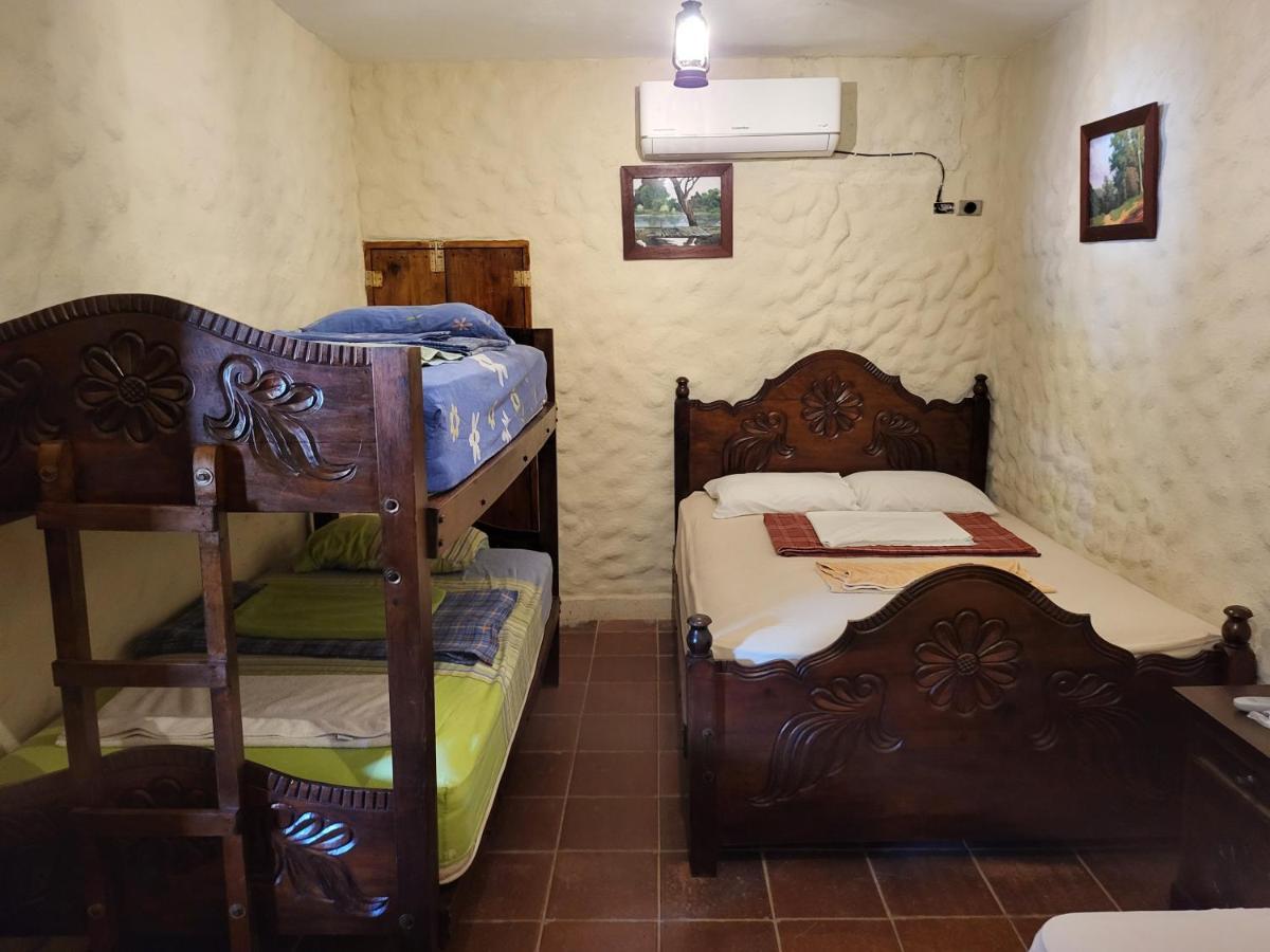Hostal Casa De Las Gargolas Amapala المظهر الخارجي الصورة